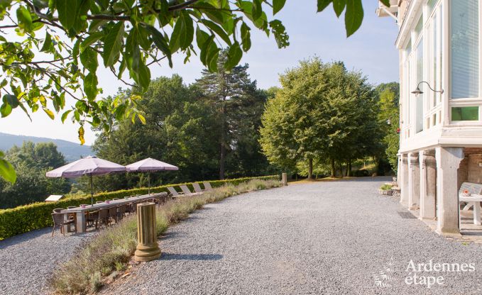 Ch�teau de luxe en Ardenne pour 28 personnes � Stavelot avec sauna, jacuzzi et aire de jeux