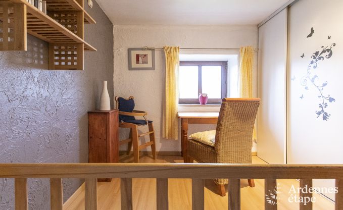 Jolie petite maison de vacances pour 2 avec vue panoramique à Stoumont
