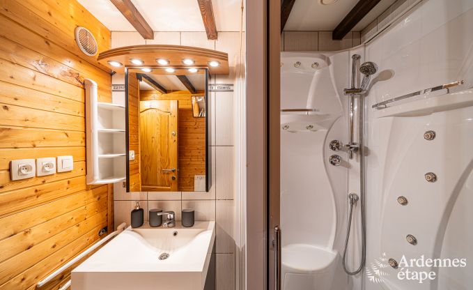 Chalet moderne et confortable � Tenneville pour quatre personnes - avec sauna, jardin priv� et proximit� de Saint-Hubert