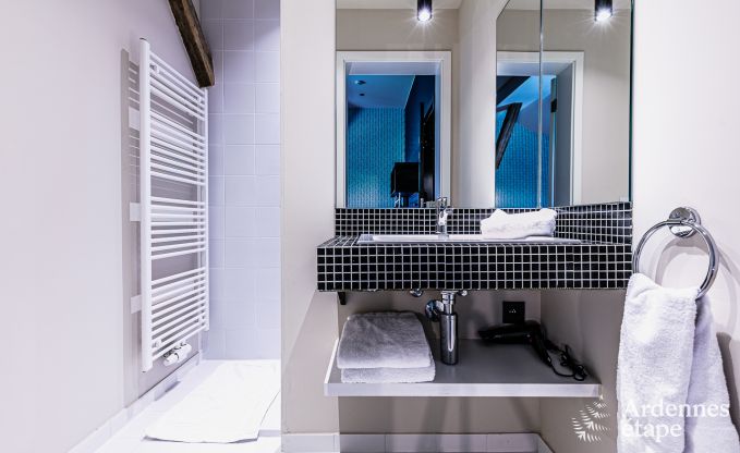 Chteau  Theux pour 40 personnes en Ardenne