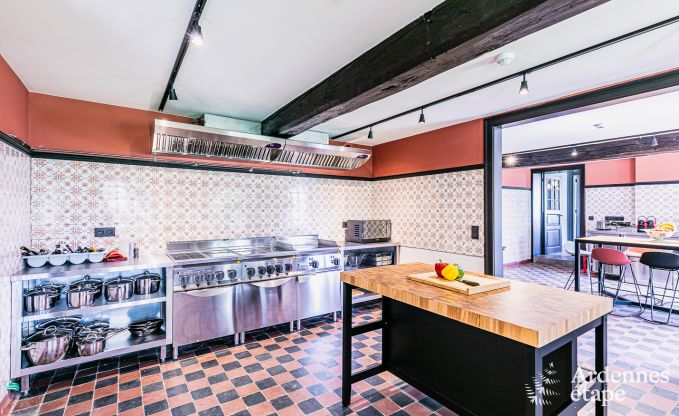 Chteau  Theux pour 40 personnes en Ardenne