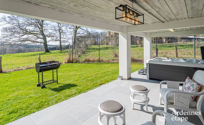 Villa de luxe � Theux pour 10 personnes avec salle de jeux, jacuzzi et proximit� de Spa-Francorchamps
