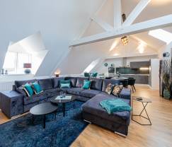 Spacieux loft luxueux à Trois-Ponts pour 5 personnes avec 2 chambres, 2 salles de bains, jacuzzi et terrasse privée