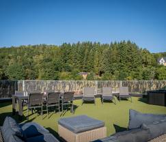 Loft spacieux pour 5 personnes avec 2 chambres, jacuzzi et terrasse privée à Trois-Ponts