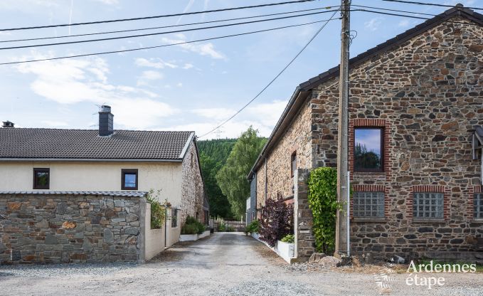 Maison de vacances confortable  Trois-Ponts pour 16 personnes