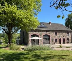 Ancienne grange rénovée pour 10 personnes sur les Côtes de Wanne