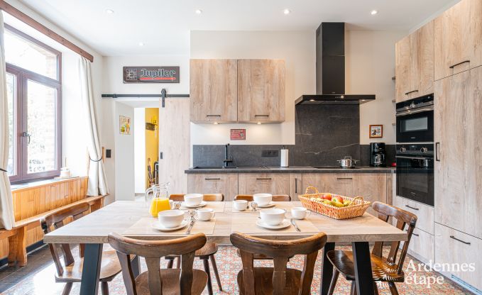 Maison de vacances unique avec 2 chambres  Vaux-sur-Sre