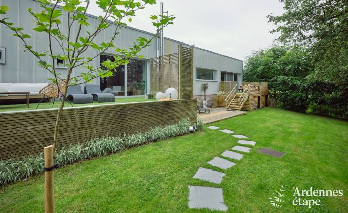 G�te exceptionnel avec superbe centre de wellness et piscine priv�s � Vaux-sur-S�re