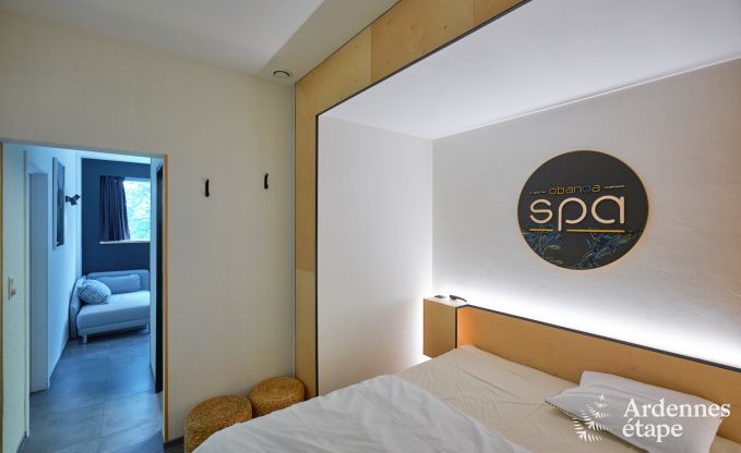 G�te exceptionnel avec superbe centre de wellness et piscine priv�s � Vaux-sur-S�re