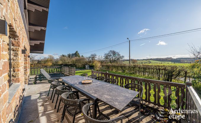 Chalet avec bain nordique, billard et une vue magnifique � Vencimont pour 6 personnes