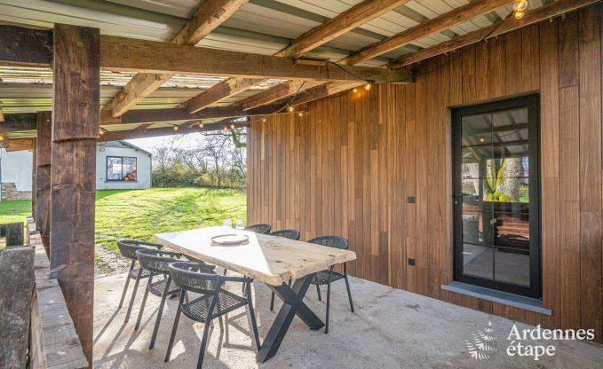 Chalet avec bain nordique, billard et une vue magnifique � Vencimont pour 6 personnes