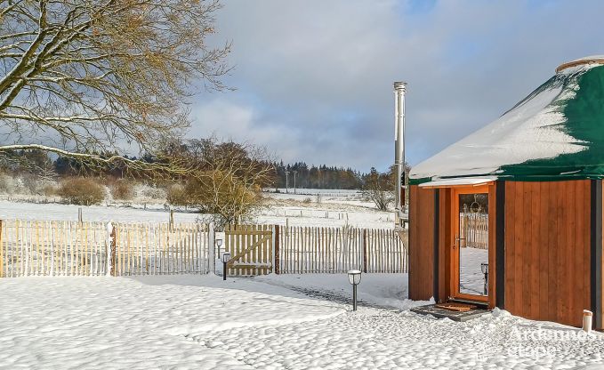 Yourte romantique  Vielsalm : sjour confortable avec jardin priv, terrasse et abri  vlos scuris