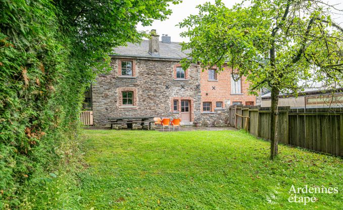 Maison de vacances  Vielsalm avec 5 chambres, salle de jeux, jardin priv et capacit pour 11 personnes