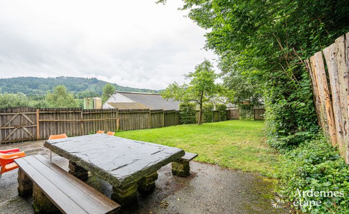 Maison de vacances  Vielsalm avec 5 chambres, salle de jeux, jardin priv et capacit pour 11 personnes