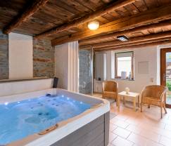 Maison de vacances conviviale avec 5 chambres, jacuzzi, sauna et jardin privé à Vielsalm, en Ardenne