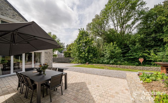 Maison luxueusement am�nag�e � Virelles pour 9 personnes avec chemin�e