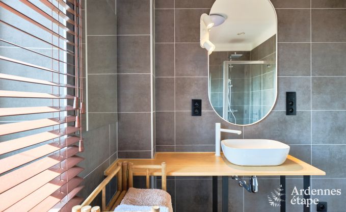 Maison de vacances pour 6 personnes  Virton avec 3 chambres, sauna, poele  bois, piscine extrieure et terrasse prive