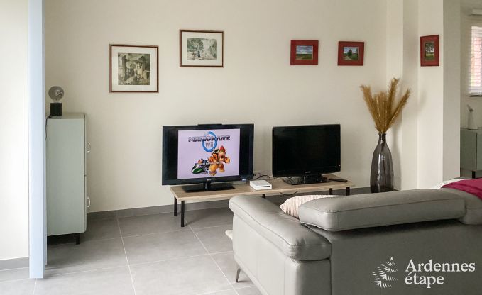 Maison de vacances pour 6 personnes  Virton avec 3 chambres, sauna, poele  bois, piscine extrieure et terrasse prive