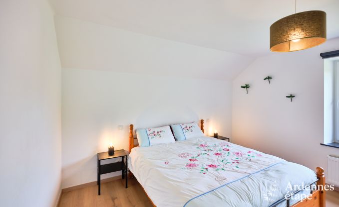 Maison de vacances pour 6 personnes � Virton avec 3 chambres, sauna, poele � bois, piscine ext�rieure et terrasse priv�e