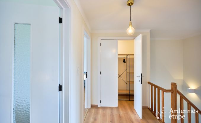 Maison de vacances pour 6 personnes � Virton avec 3 chambres, sauna, poele � bois, piscine ext�rieure et terrasse priv�e