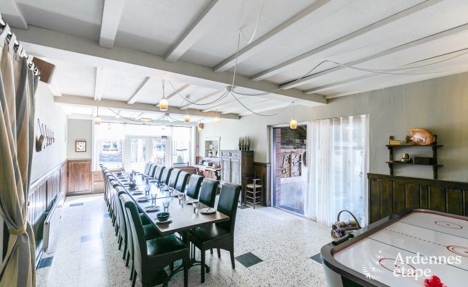 Maison de vacances � Bi�vre pour 21 personnes en Ardenne