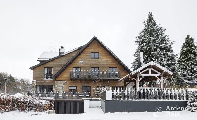 Chalet spacieux  Waimes, prs des Hautes Fagnes : 20 personnes, chemine, billard, bar et terrasse prive