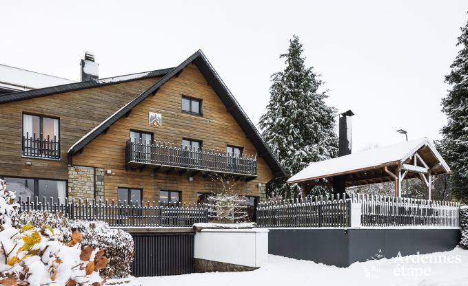 Chalet spacieux  Waimes, prs des Hautes Fagnes : 20 personnes, chemine, billard, bar et terrasse prive